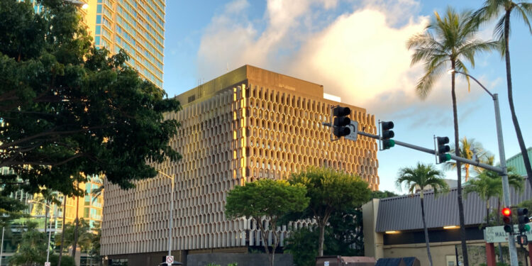 ハワイを代表する建築家ウラジミール・オシポフの設計したIBMビル