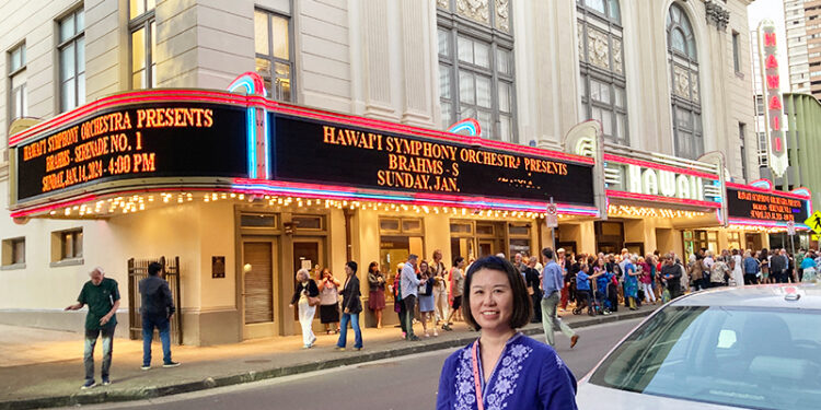 ハワイシアターでハワイシンフォニーオーケストラのクラッシック鑑賞